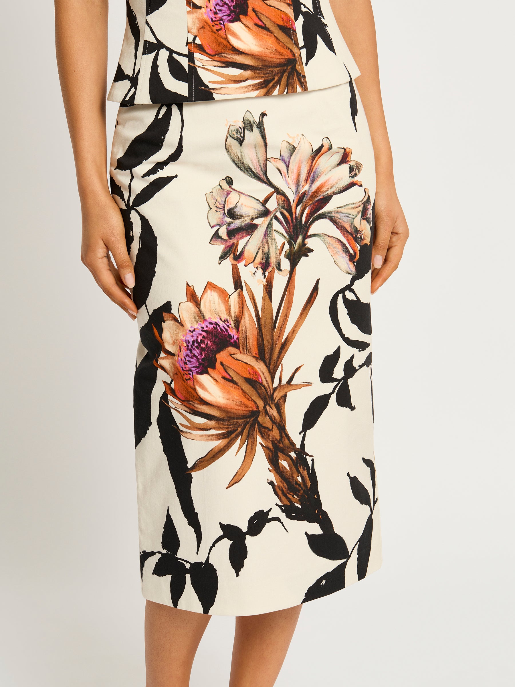 Floral pencil skirt knee length best sale